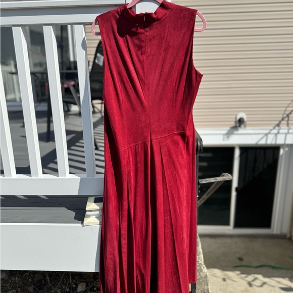 Taylor Red Sleeveless Sheath Dress for Wedding Guest - Picture 4 of 4